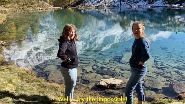 A BEAUTIFUL BLUE LAKE IN THE SWISS ALPS  // Hiking to the Lac Bleu d'Arolla!