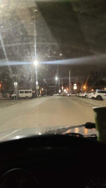 Благодаря помощи волшебника, купил продукты. Утром повезу вкусняшки хвостикам.
