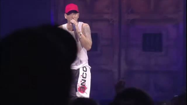 Eminem - Cleaning out my closet. Live in New York City (2005) [HD]