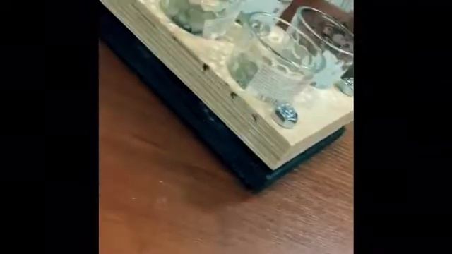 Экспериментальная модель деревянной лампы студии "Трофим". Девочки творят:)