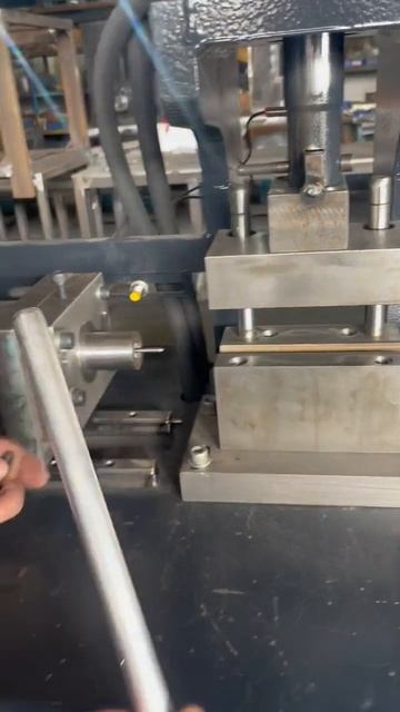 round tube insert nut and end forming machine