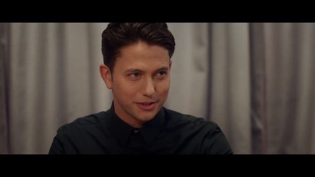 Exclusive Clip: DO NOT REPLY (Dinner)