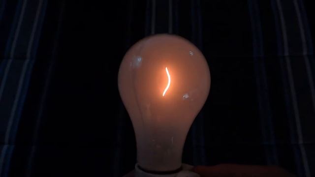 Philips Warm Glow 9.5watt LED Light Bulb
