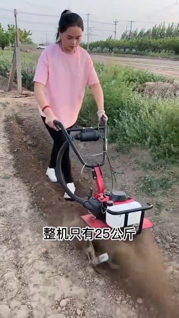 the elderly and women can operate it easily. Four-Stroke Eight Horsepower Micro-Till Expand