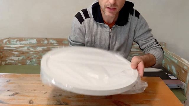 Close Up: Philips Hue White Ambiance Aurelle Round Ceiling Light