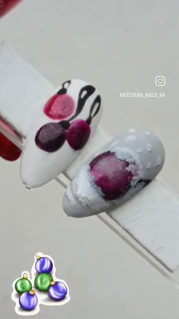 Новогодние игрушки. Шарики. #маникюр #дизайнногтей #маникюрчик
