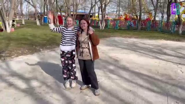 Новые детские площадки начали устанавливать в Керчи