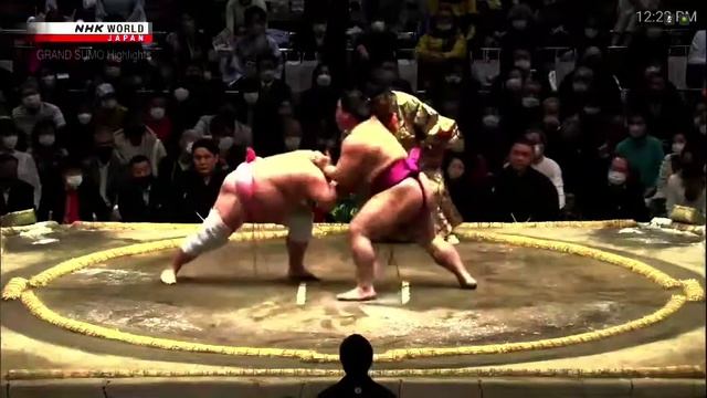 January 2022 Grand Sumo Tournament. Best bout of Day 10: Mr. Exciting URA vs The Rhino DAIEISHO.