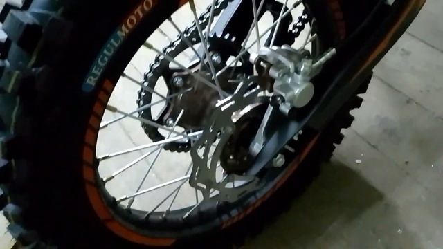 Regulmoto ZR 300 небольшой обзор.