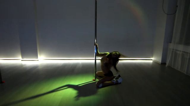 Яблокова Виолетта (Letta Apple). Exotic pole dance. Pole dance studio Apple Girls.