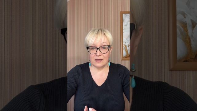 Девочки, с праздником весны