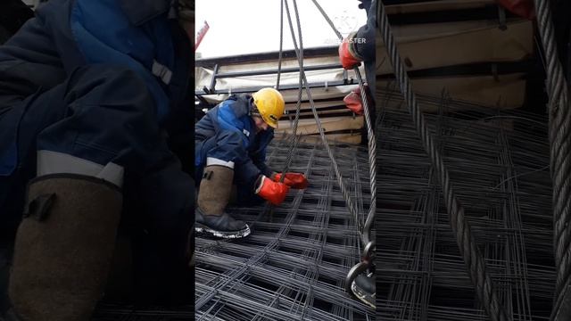 Непростая Неделя