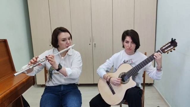 С праздником 8 марта! Только с этого дня начинается в мире весна (с) Мелодия вдвоём