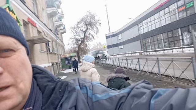 С 8 марта любимых женщин!