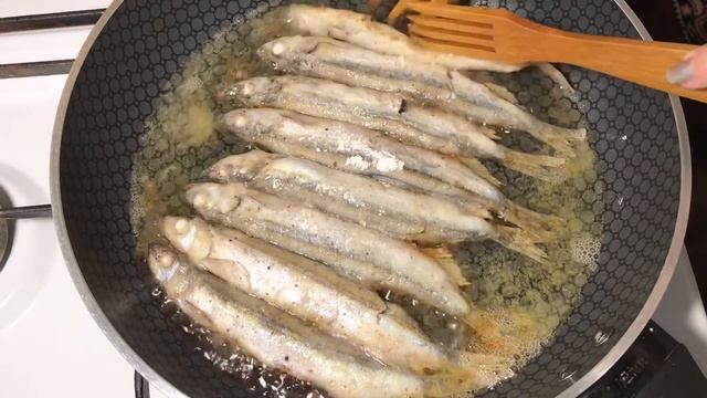 ВКУСНЕЙШАЯ Жареная МОЙВА на СКОВОРОДЕ Как вкусно пожарить, просто и очень вкусно!
