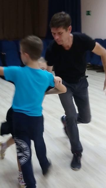 2019-10-25 19-32-11.MP4