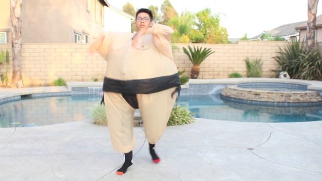 KPOP DANCES SUMO SUIT DANCE