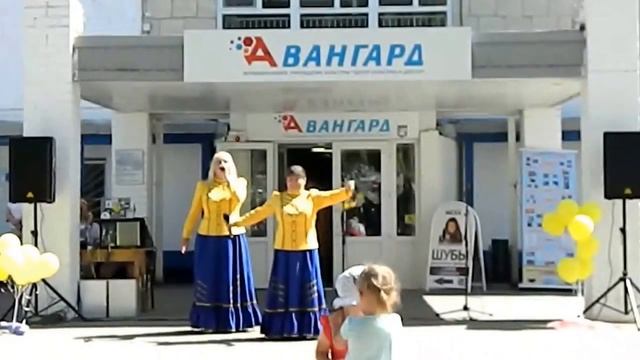 Дуэт "Родники" - "Люба" и крутая подтанцовка!