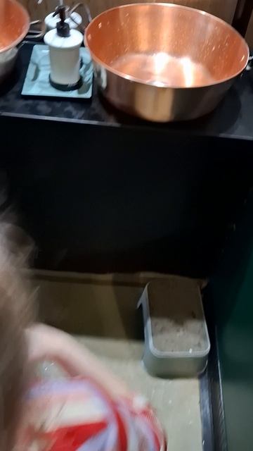 Без ума от раковины😂