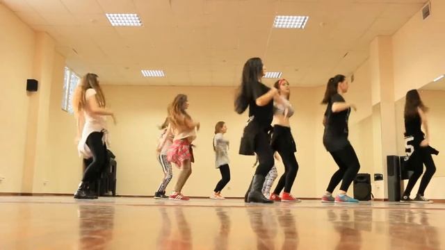 Daria Ryabokon// WORKSHOPS// REGGAETON // Cosculluela - Prrrum