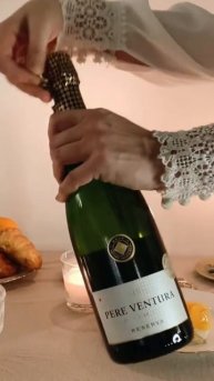 Бокал кавы и мандариновый тарт. Кажется, это звучит на «10 из 10»!