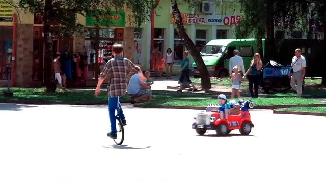 Unicycling My Way - Моноцикл (Одноколісний велосипед)