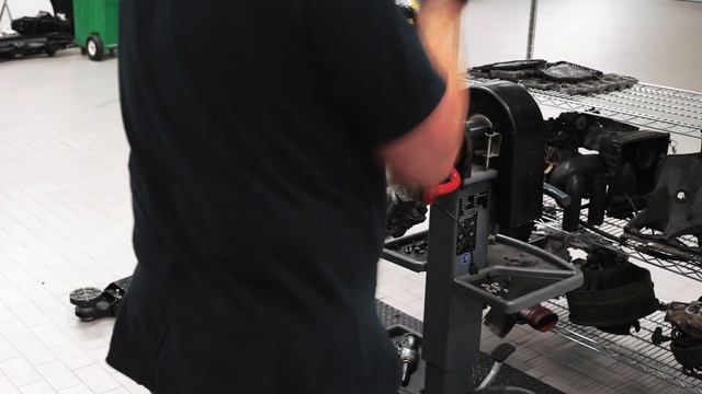 Porsche Ontario's Restoration Challenge Engine Teardown