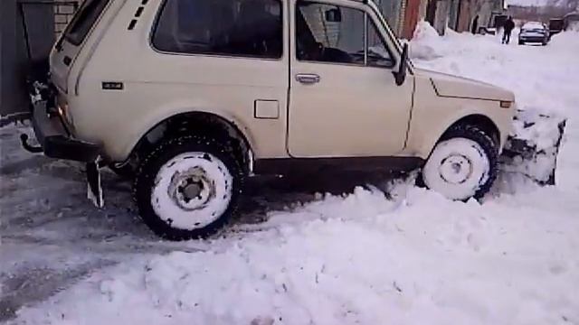 снегоуборочная нива.avi