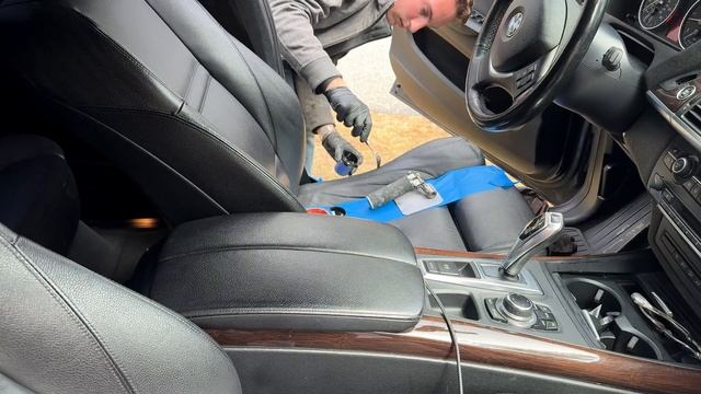I fix my BMW X5d driver seat for $65 00!