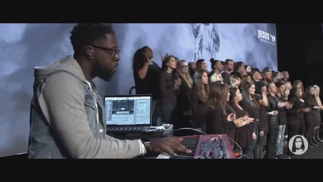 Way Maker   Steffany Gretzinger   John Wilds   Jesus Image Choir   Jesus _19