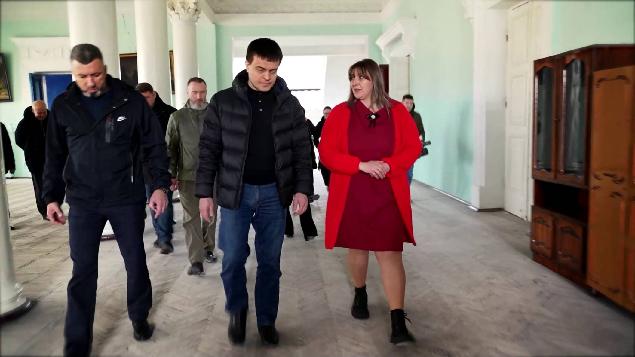 Программа "Главные новости" на 8 канале от 07.03.2025 Часть 1