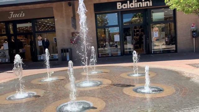 Shopping with a twist