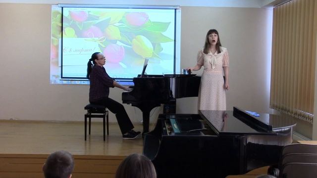 Весенний праздничный букет