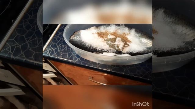 Селёдочка  солёная, вкусная и готовится быстро...