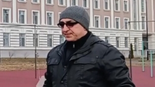 07-03-2025 Утренняя тренировка. 45 кг на тренажёре. Рывок и толчок одной рукой.