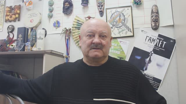 Валентин Варецкий о спектакле "Сошедший с поезда"