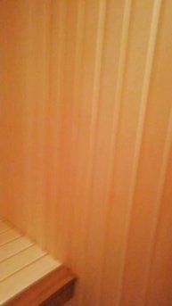 сауна на чердаке за день из липы и диод лента