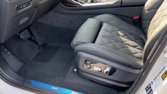 2025 BMW X7 Walk-Around Huntington, Suffolk County, Nassau County, Long Island, NY 30083H