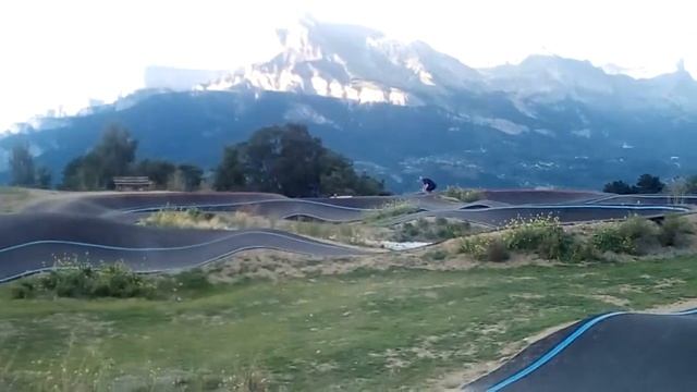 Combloux - Skateboard, BMX, VTT Pump Track