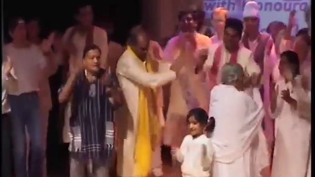 Dadi janki ji dancing on 'Chalte Chalte' song