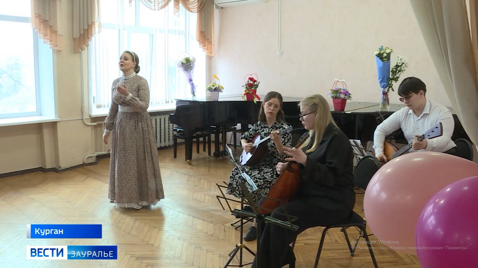 Студенты музыкального колледжа устроили концерт для своих близких