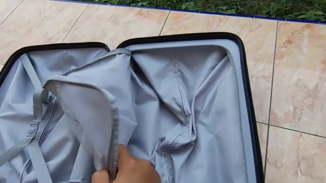 Unboxing koper Xiaomi"90"