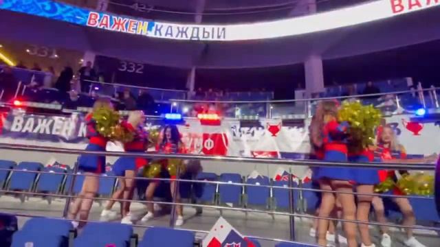 Группа поддержки ХК ЦСКА Lucky Demons Cheerleaders на домашнем матче ХК ЦСКА - ХК Спартак