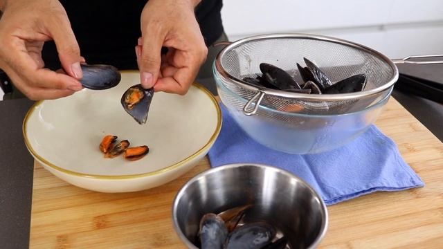 ESPAGUETIS con MEJILLONES en salsa de tomate 🦪 receta italia tradicional