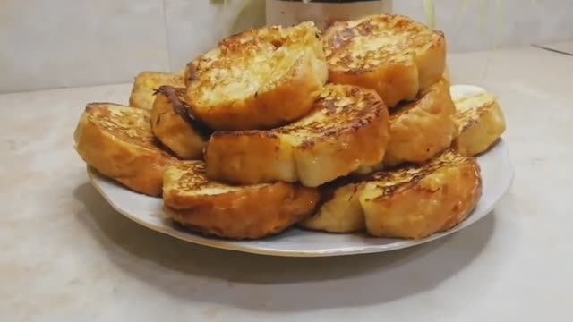 Простые и вкусные ГРЕНКИ на завтрак.