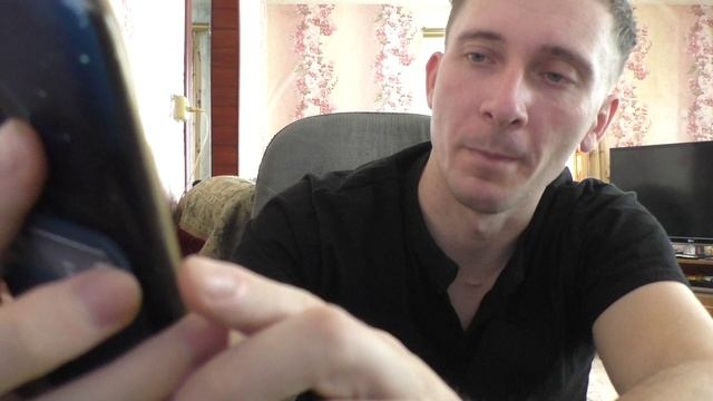 Как в приложении в qr me опубликовать пост?