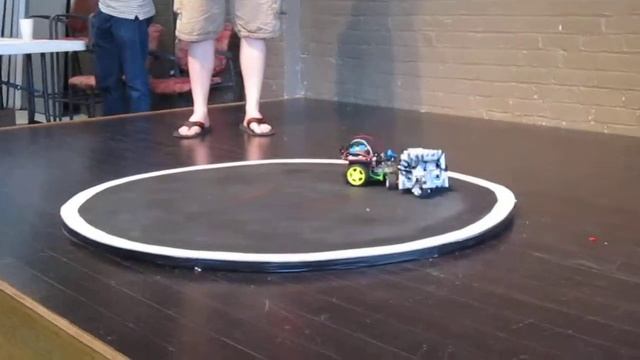 July 2014 Sumo Bot - Tyler vs Seyfi 2 (Manual)