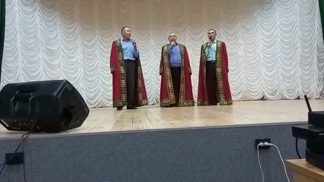 Төш һылыуым, ҡурай тартам!
