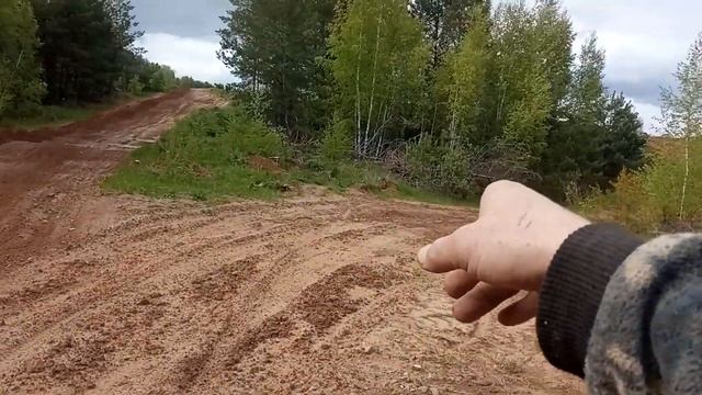 Бездельник дискует трассу для мотокросса!!!!!!