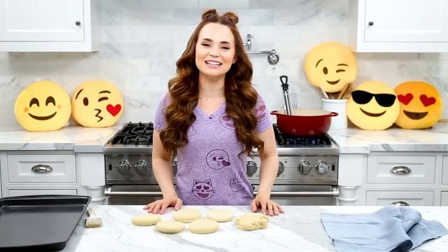 HOW TO MAKE EMOJI DONUTS - NERDY NUMMIES